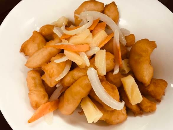 Kid's Sweet & Sour Chicken.